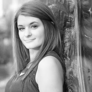 Meet your Posher, Elizabeth